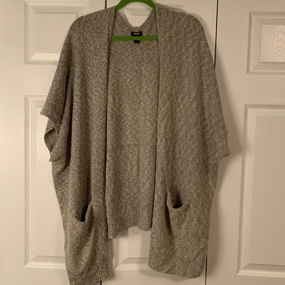 Roots Cardigan - Picture 1 of 5